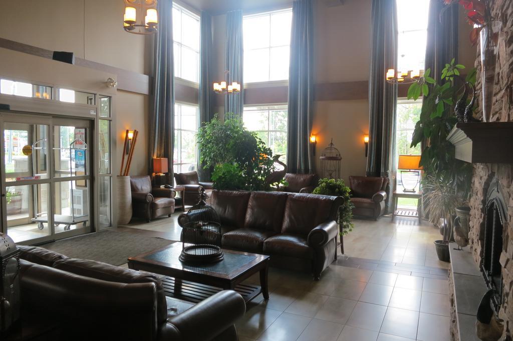 Days Inn By Wyndham Levis Bagian luar foto