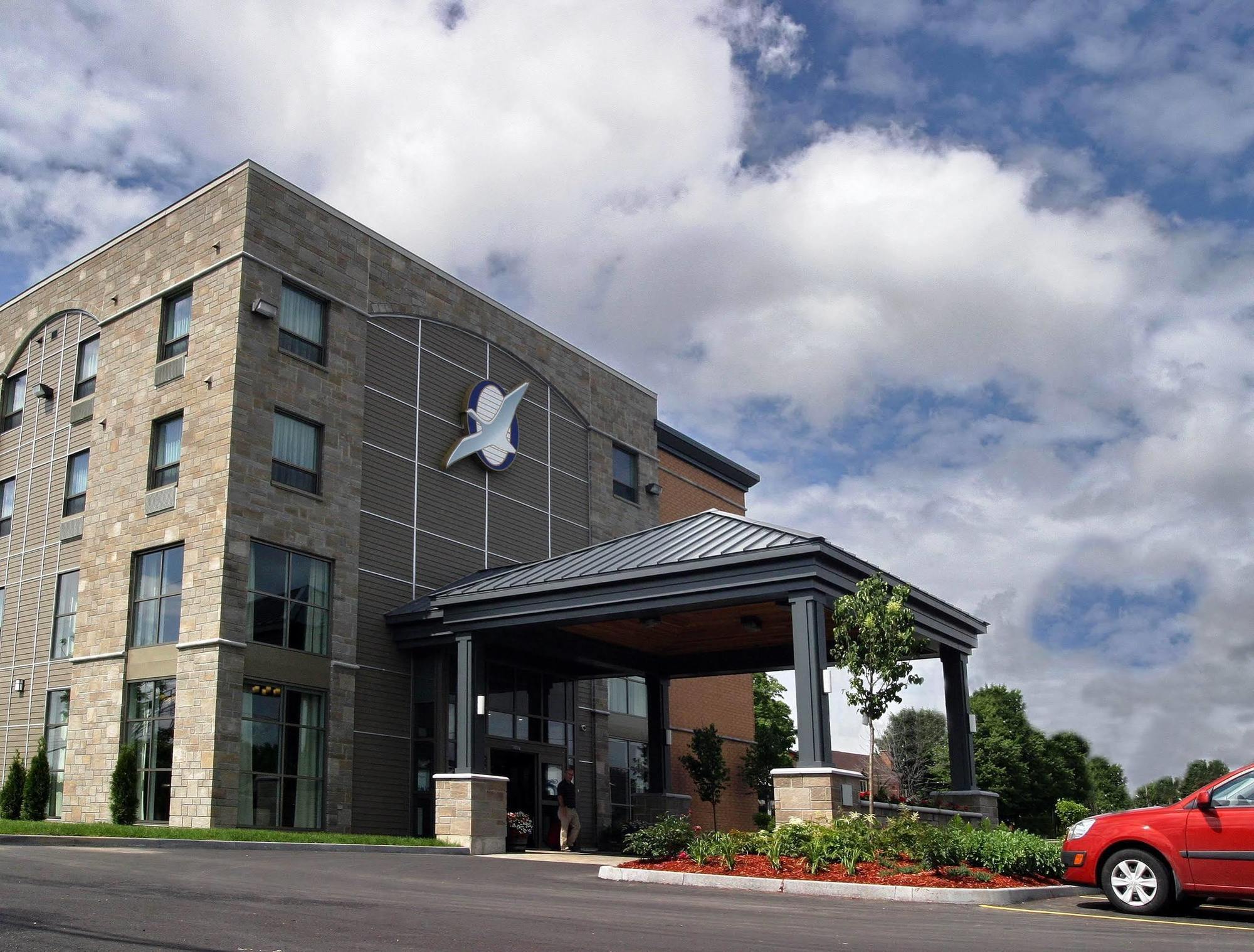 Days Inn By Wyndham Levis Bagian luar foto